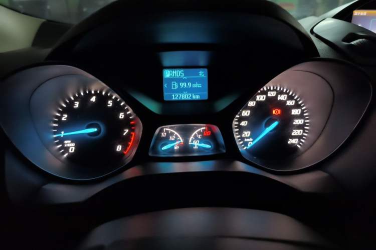 Used Ford Kuga 2013 1.6L GTDi Two-Wheel-Drive Trend Model Instrument Cluster