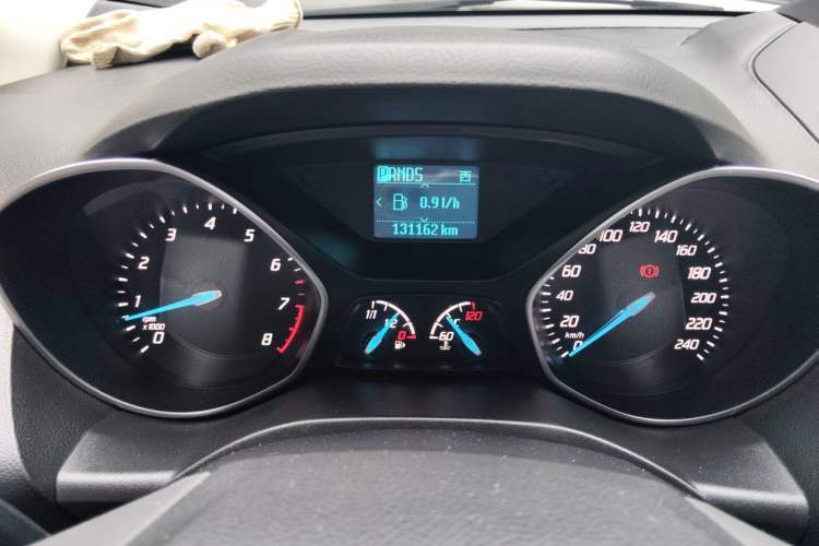 Used Ford Kuga 2013 1.6L GTDi Two-Wheel-Drive Trend Model Instrument Cluster