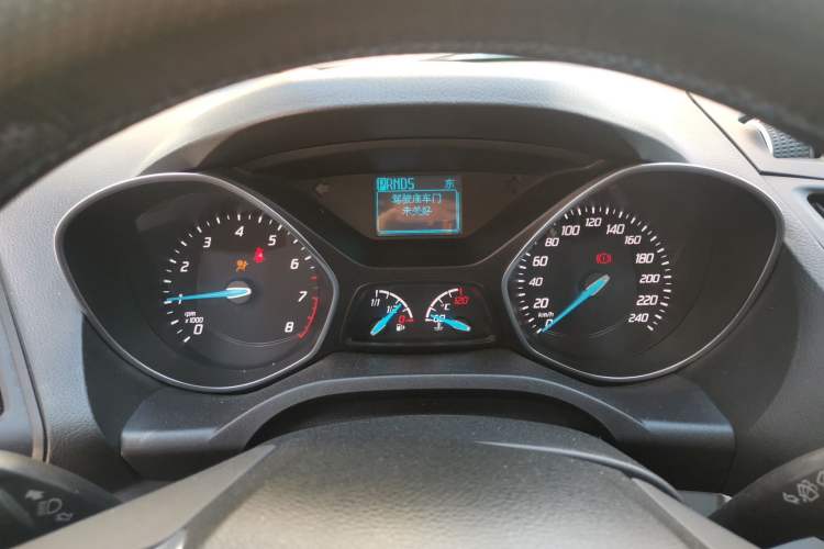 Used Ford Kuga 2013 1.6L GTDi Two-Wheel-Drive Trend Model Instrument Cluster
