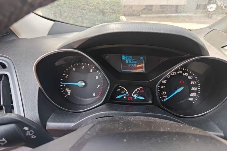 Used Ford Kuga 2013 1.6L GTDi Two-Wheel-Drive Trend Model Instrument Cluster