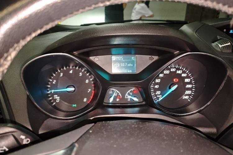 Used Ford Kuga 2013 1.6L GTDi Two-Wheel-Drive Trend Model Instrument Cluster