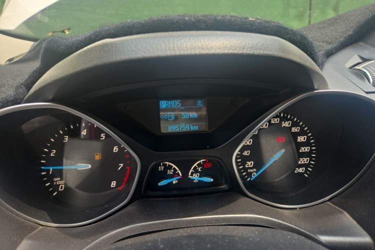 Used Ford Kuga 2013 1.6L GTDi Two-Wheel-Drive Trend Model Instrument Cluster