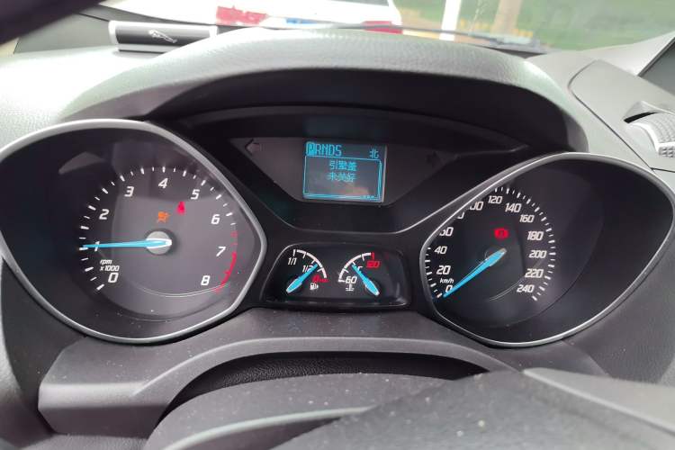 Used Ford Kuga 2013 1.6L GTDi Two-Wheel-Drive Trend Model Instrument Cluster