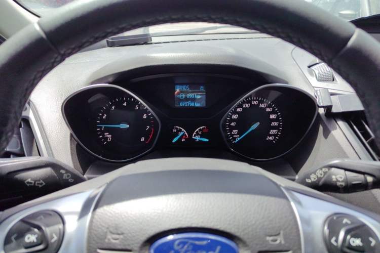 Used Ford Kuga 2013 1.6L GTDi Two-Wheel-Drive Trend Model Instrument Cluster