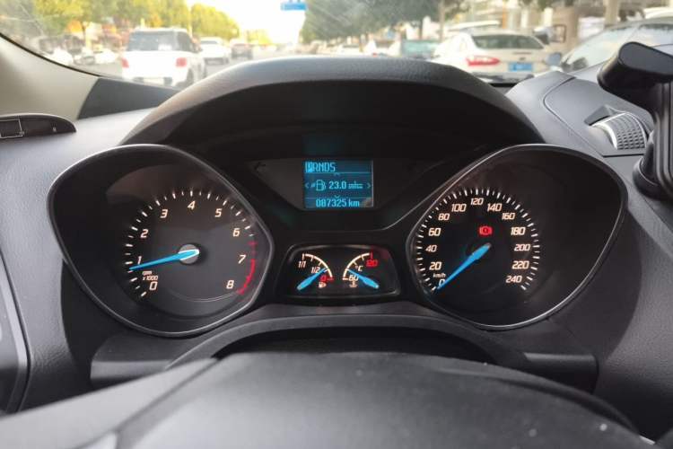 Used Ford Kuga 2013 1.6L GTDi Two-Wheel-Drive Comfort Model Instrument Cluster
