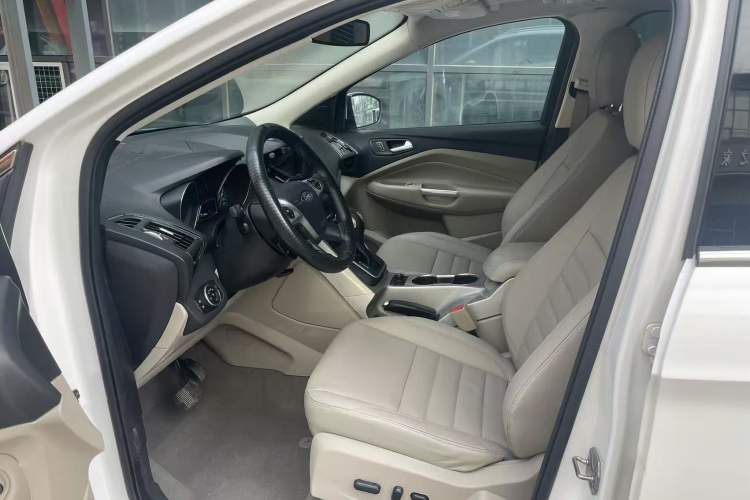 Used Ford Kuga 2013 1.6L GTDi 4x4 Elite Model Interior 2