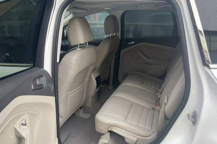 Used Ford Kuga 2013 1.6L GTDi 4x4 Elite Model Interior 3
