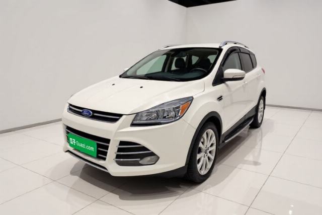 Ojetý Ford Kuga 2013 1.6L GTDi Two-Wheel-Drive Trend Model