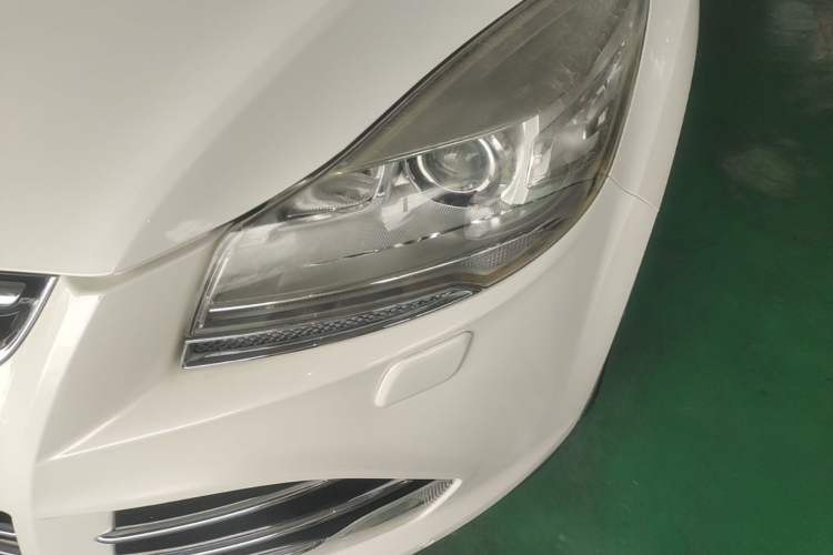 Used Ford Kuga 2013 2.0L GTDi Four-Wheel Drive Premium Model Left Front Headlight