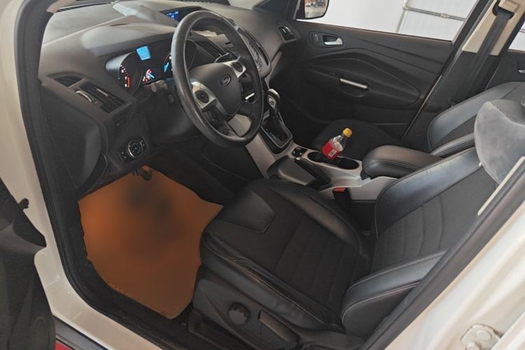 Used Ford Kuga 2013 1.6L GTDi Two-Wheel-Drive Comfort Model Left Front Seat