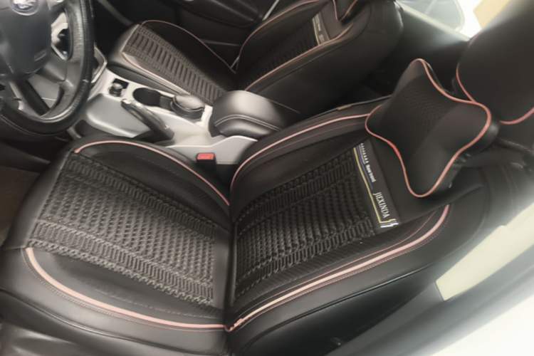 Used Ford Kuga 2013 1.6L GTDi Two-Wheel-Drive Trend Model Left Front Seat
