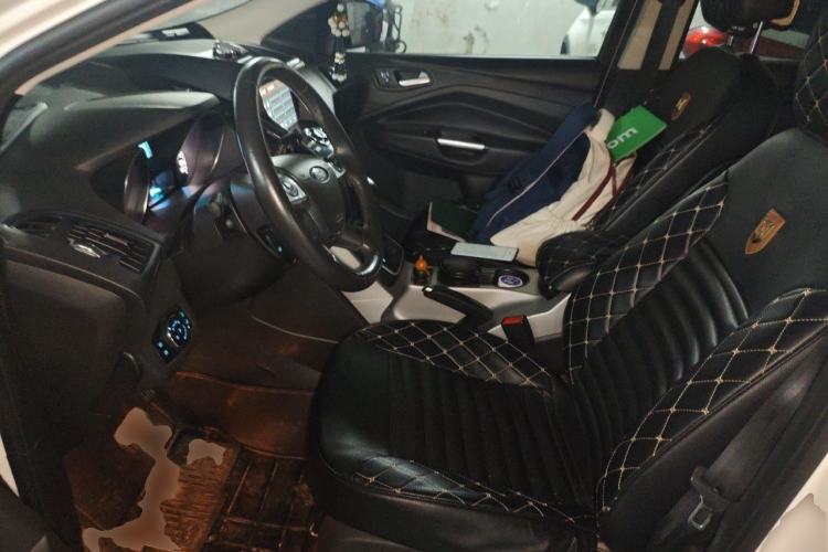 Used Ford Kuga 2013 1.6L GTDi Two-Wheel-Drive Trend Model Left Front Seat