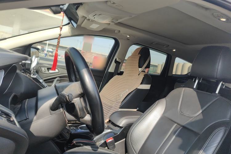 Used Ford Kuga 2013 2.0L GTDi Four-Wheel-Drive Sport Model Left Front Seat