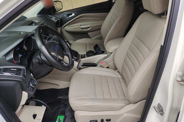 Used Ford Kuga 2013 2.0L GTDi Four-Wheel-Drive Elite Model Left Front Seat