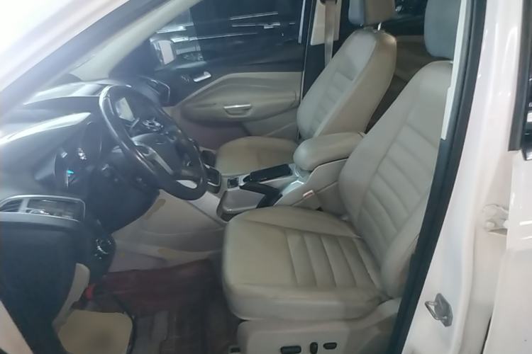 Used Ford Kuga 2013 2.0L GTDi Four-Wheel Drive Premium Model Left Front Seat