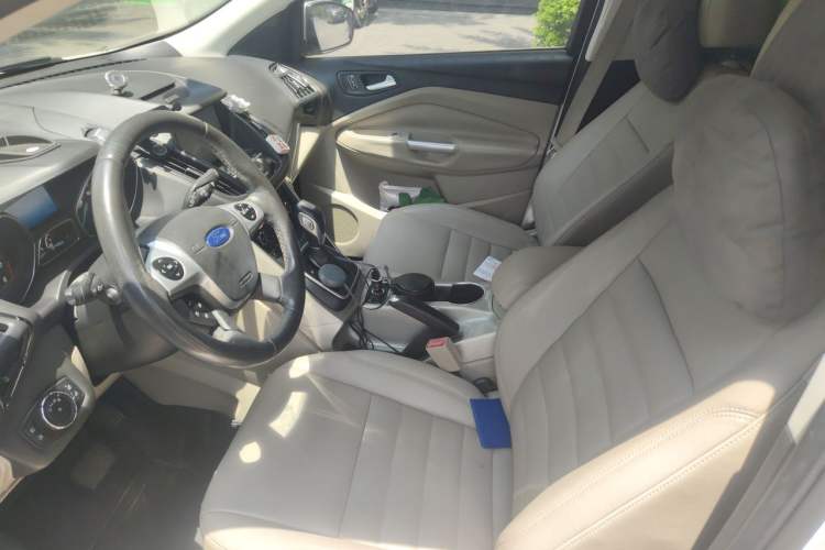 Used Ford Kuga 2013 2.0L GTDi Four-Wheel Drive Premium Model Left Front Seat