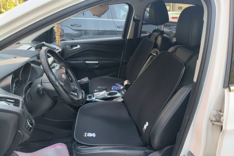 Used Ford Kuga 2013 2.0L GTDi Four-Wheel-Drive Sport Model Left Front Seat