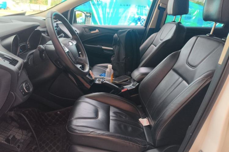 Used Ford Kuga 2013 2.0L GTDi Four-Wheel-Drive Sport Model Left Front Seat