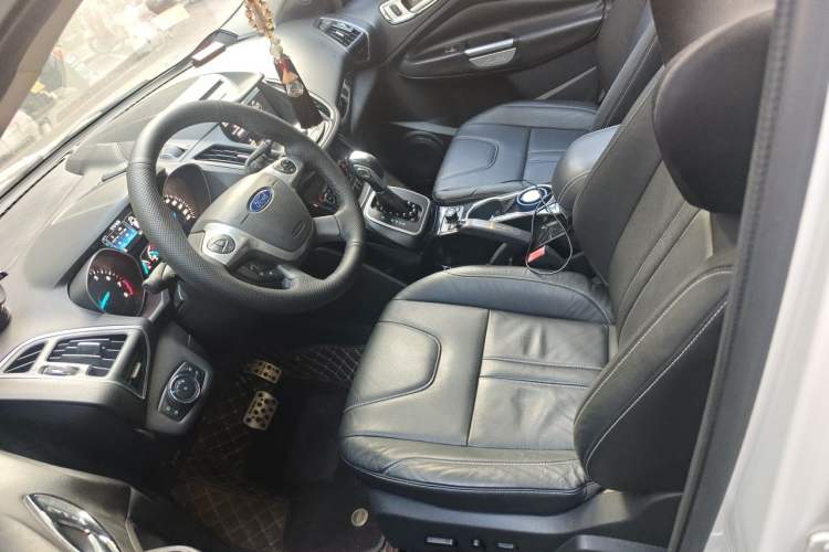 Used Ford Kuga 2013 2.0L GTDi Four-Wheel-Drive Elite Model Left Front Seat