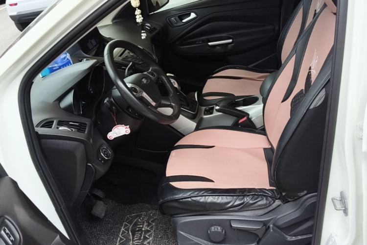 Used Ford Kuga 2013 1.6L GTDi Two-Wheel-Drive Trend Model Left Front Seat