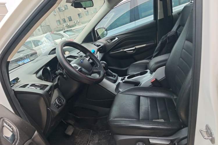 Used Ford Kuga 2013 1.6L GTDi Two-Wheel-Drive Comfort Model Left Front Seat