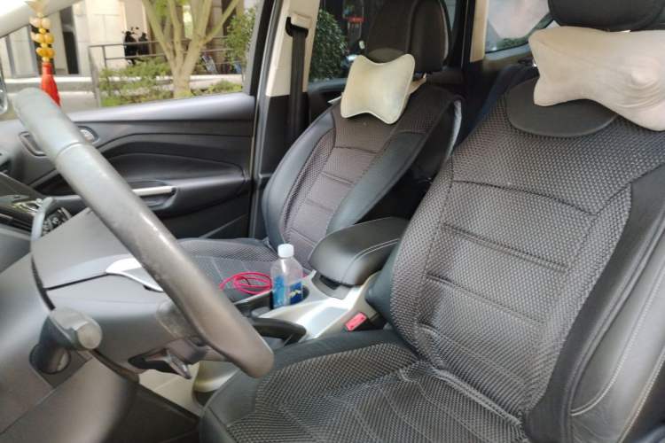Used Ford Kuga 2013 1.6L GTDi Two-Wheel-Drive Trend Model Left Front Seat