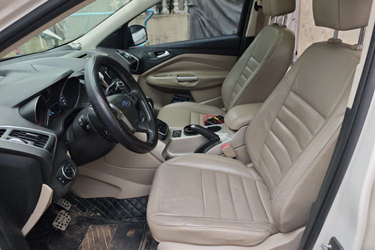 Used Ford Kuga 2013 2.0L GTDi Four-Wheel Drive Premium Model Left Front Seat