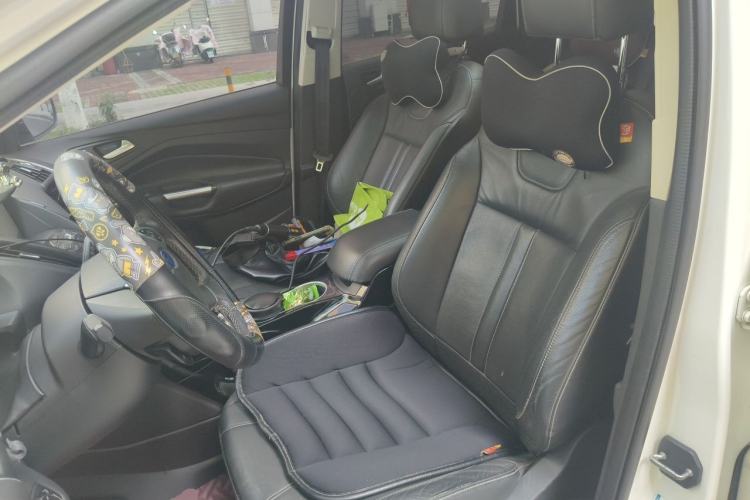Used Ford Kuga 2013 2.0L GTDi Four-Wheel Drive Premium Model Left Front Seat