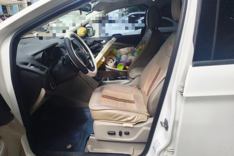 Used Ford Kuga 2013 2.0L GTDi Four-Wheel Drive Premium Model Left Front Seat