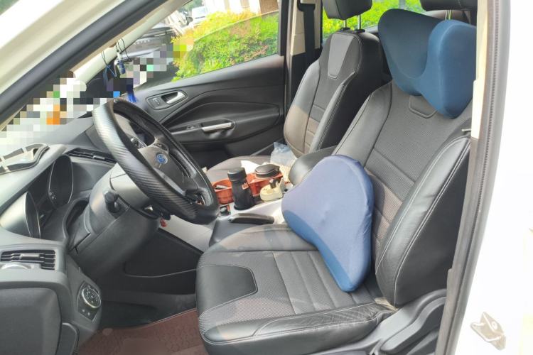 Used Ford Kuga 2013 1.6L GTDi Two-Wheel-Drive Trend Model Left Front Seat