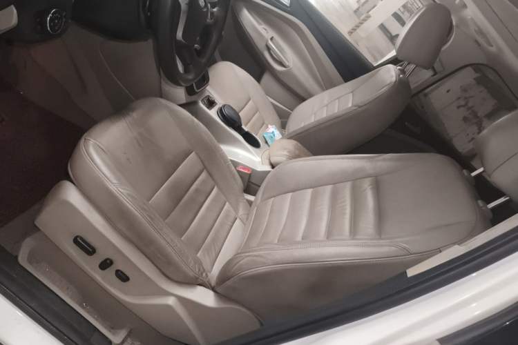 Used Ford Kuga 2013 1.6L GTDi 4x4 Elite Model Left Front Seat