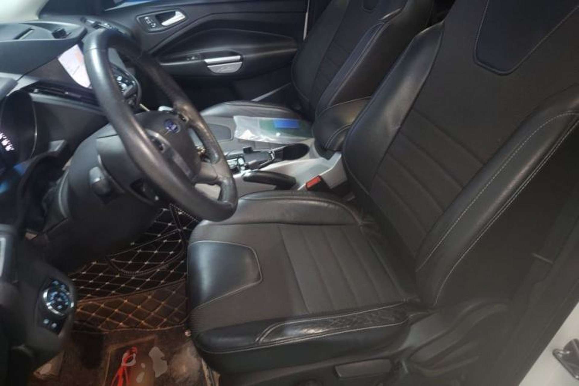 Used Ford Kuga 2013 1.6L GTDi Two-Wheel-Drive Trend Model Left Front Seat