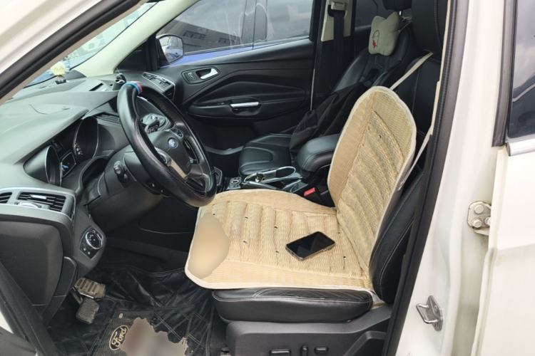 Used Ford Kuga 2013 2.0L GTDi Four-Wheel-Drive Sport Model Left Front Seat