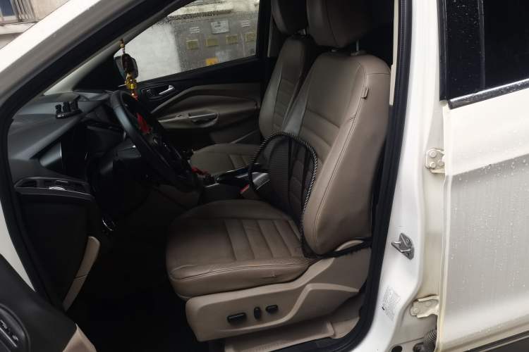 Used Ford Kuga 2013 2.0L GTDi Four-Wheel Drive Premium Model Left Front Seat