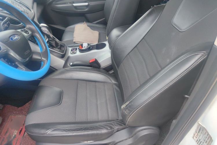 Used Ford Kuga 2013 1.6L GTDi Two-Wheel-Drive Trend Model Left Front Seat