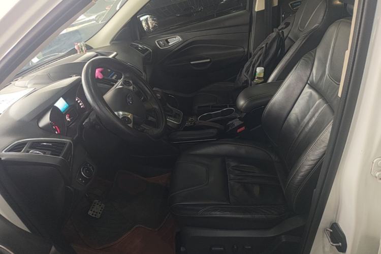 Used Ford Kuga 2013 2.0L GTDi Four-Wheel-Drive Sport Model Left Front Seat