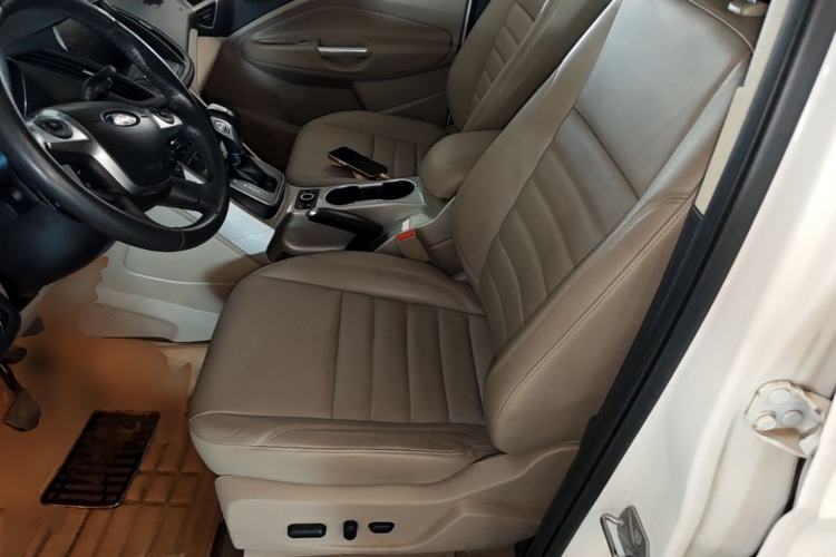 Used Ford Kuga 2013 2.0L GTDi Four-Wheel-Drive Elite Model Left Front Seat