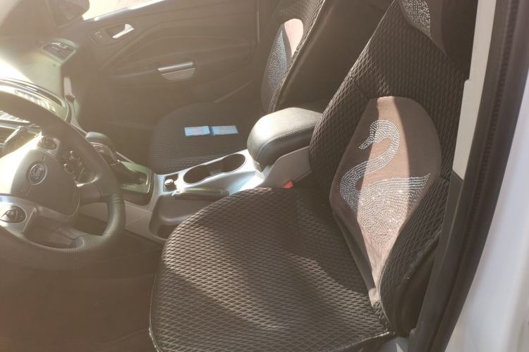 Used Ford Kuga 2013 1.6L GTDi Two-Wheel-Drive Comfort Model Left Front Seat