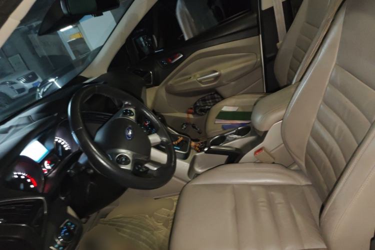 Used Ford Kuga 2013 2.0L GTDi Four-Wheel Drive Premium Model Left Front Seat