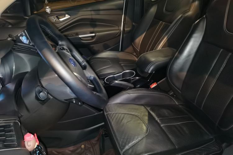 Used Ford Kuga 2013 2.0L GTDi Four-Wheel-Drive Sport Model Left Front Seat