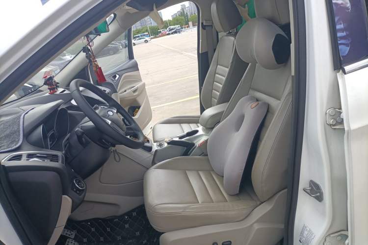 Used Ford Kuga 2013 1.6L GTDi 4x4 Elite Model Left Front Seat