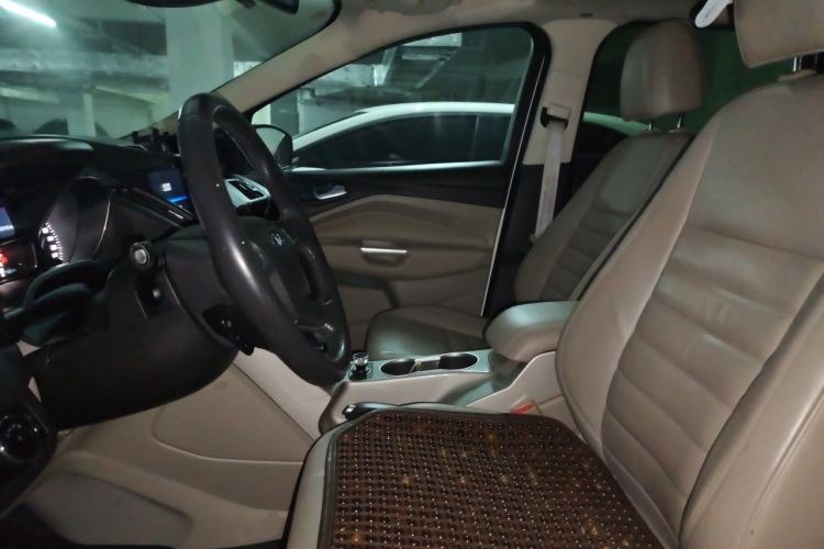 Used Ford Kuga 2013 2.0L GTDi Four-Wheel Drive Premium Model Left Front Seat