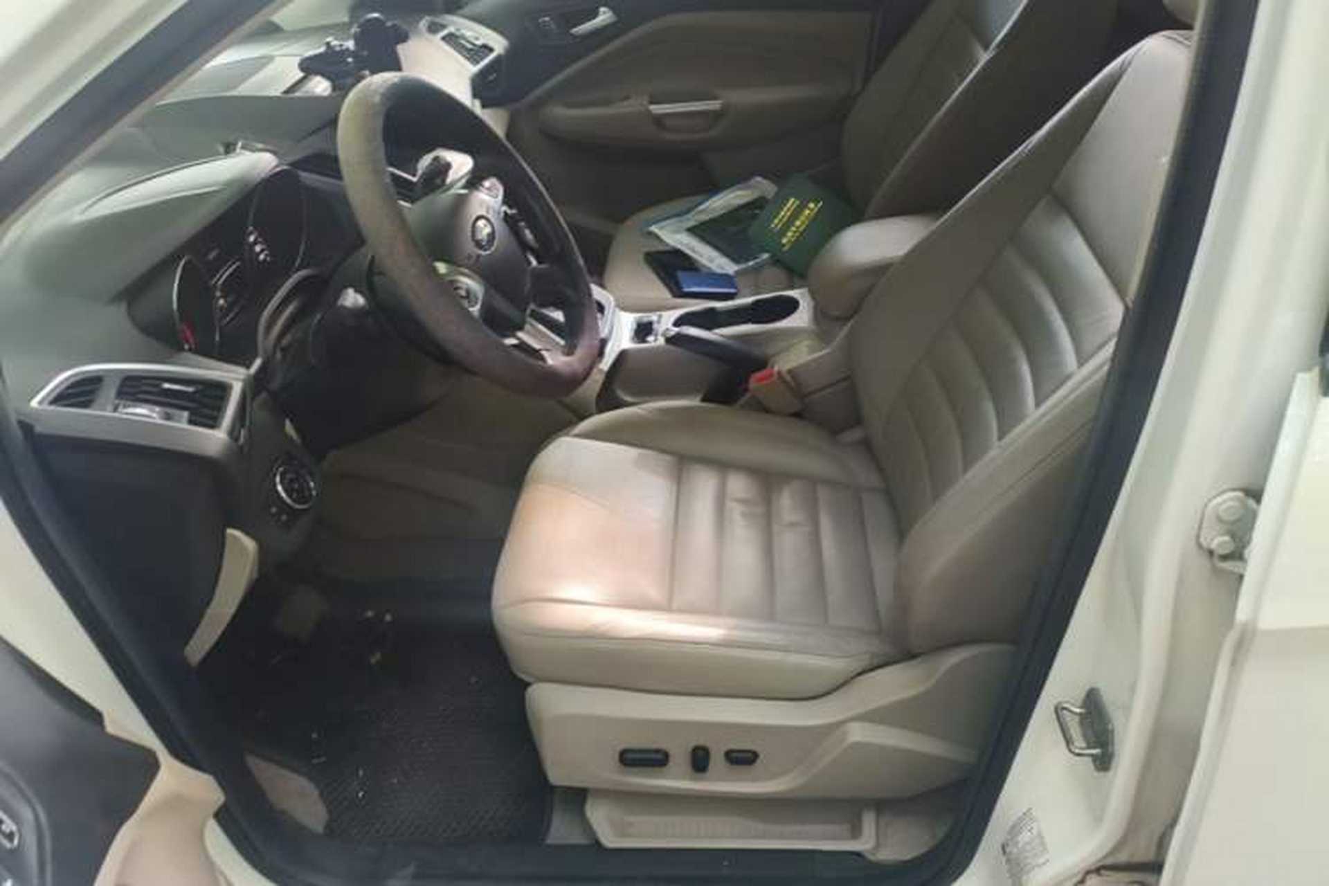 Used Ford Kuga 2013 2.0L GTDi Four-Wheel-Drive Elite Model Left Front Seat