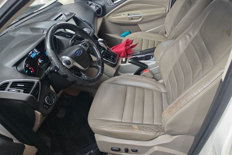 Used Ford Kuga 2013 2.0L GTDi Four-Wheel-Drive Elite Model Left Front Seat