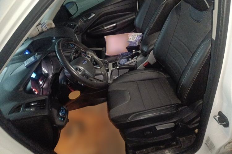 Used Ford Kuga 2013 1.6L GTDi Two-Wheel-Drive Trend Model Left Front Seat