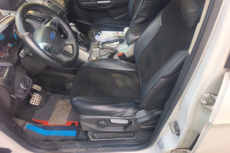Used Ford Kuga 2013 1.6L GTDi Two-Wheel-Drive Comfort Model Left Front Seat