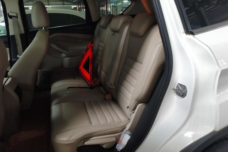 Used Ford Kuga 2013 2.0L GTDi Four-Wheel-Drive Elite Model Left Rear Seat