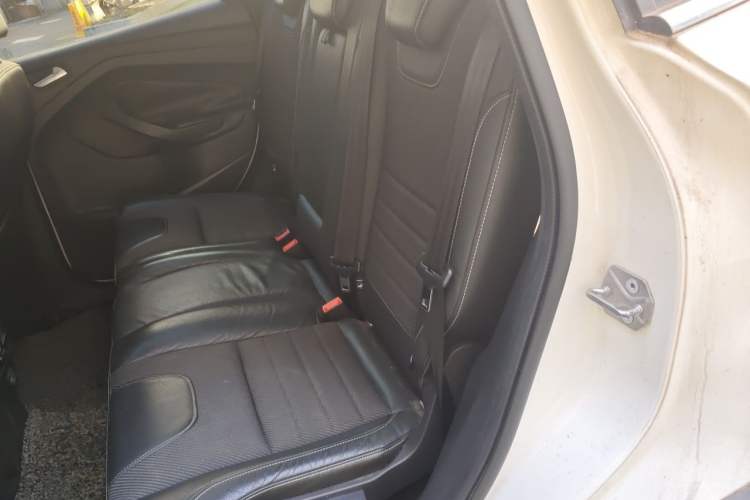 Used Ford Kuga 2013 1.6L GTDi Two-Wheel-Drive Trend Model Left Rear Seat