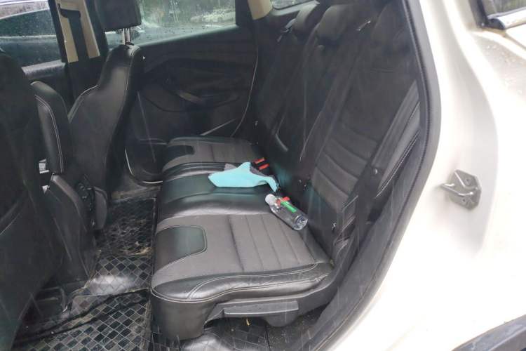 Used Ford Kuga 2013 1.6L GTDi Two-Wheel-Drive Trend Model Left Rear Seat