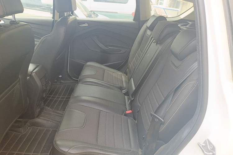 Used Ford Kuga 2013 1.6L GTDi Two-Wheel-Drive Trend Model Left Rear Seat